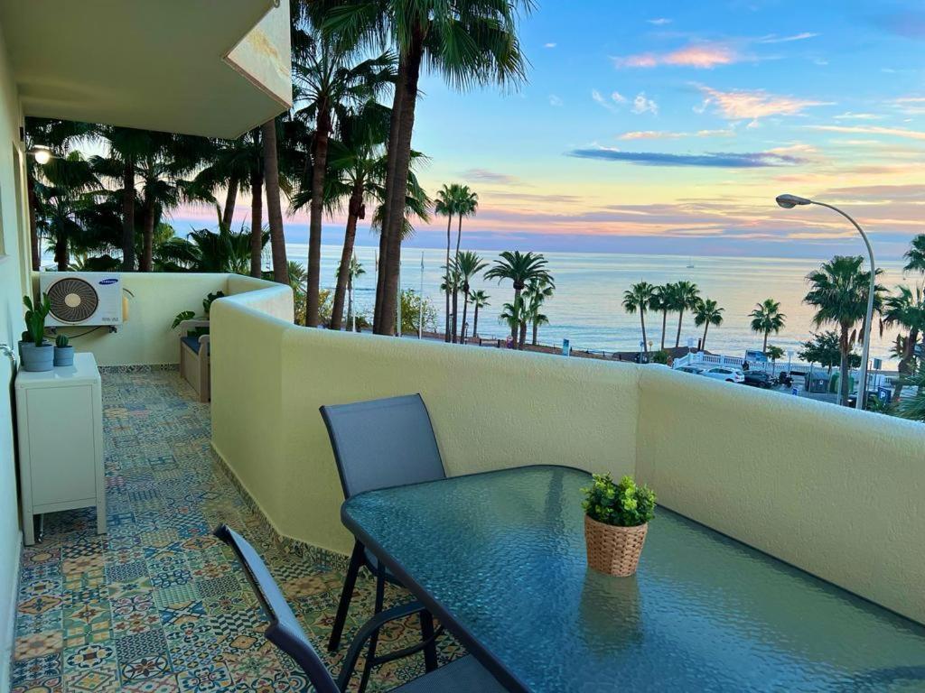 Apartamento Con Vistas Al Mar Benalmadena Bagian luar foto
