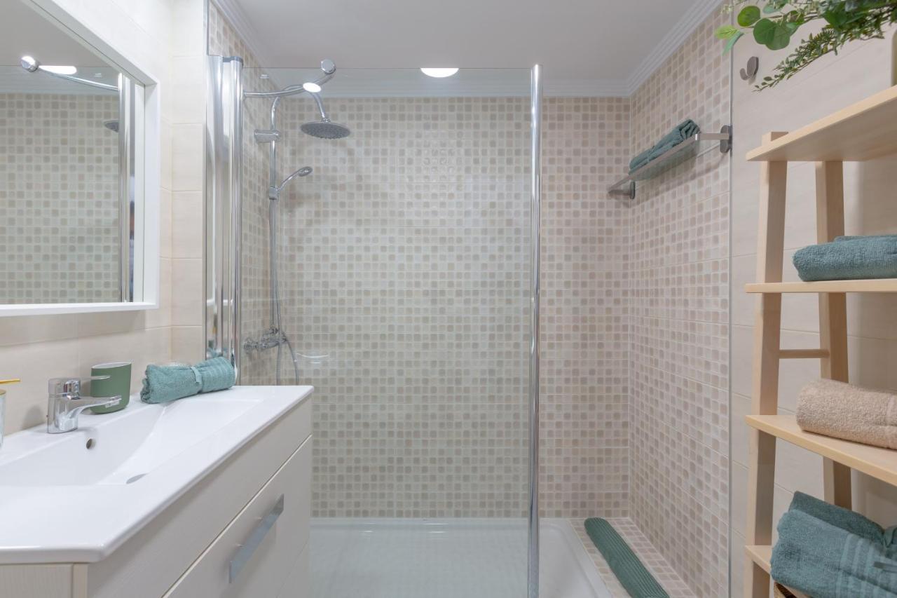 Apartamento Con Vistas Al Mar Benalmadena Bagian luar foto